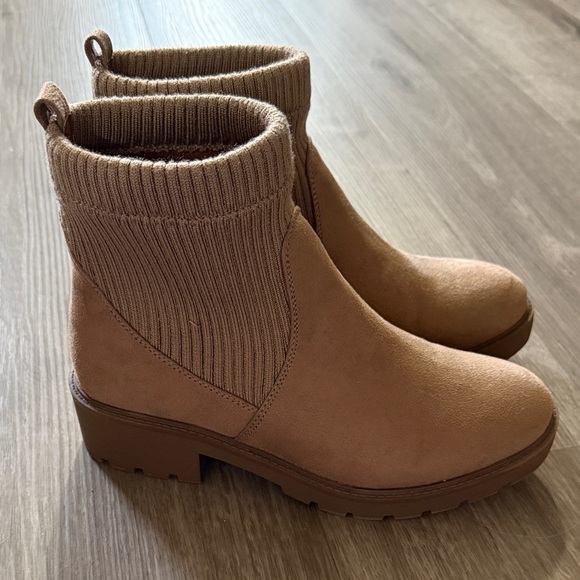 Sonoma Brown Ankle Boots for Women - Picture 6 of 9